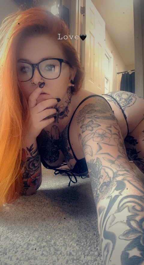 tattooed_redhead93 avatar